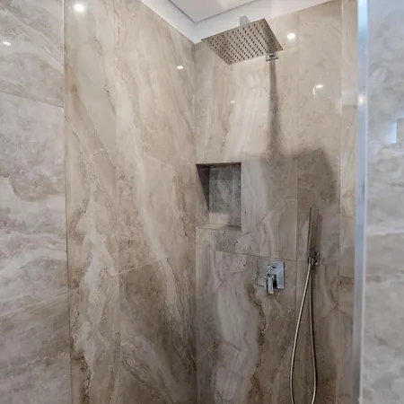 Aquilas 21 Hotel 4*