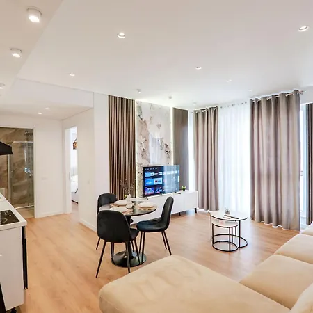 Aquilas 21 Hotel Tirana